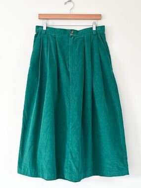 1980s LL Bean Pleated Front Peacock Green Fine Wale Corduroy Skirt w/ Pockets 16